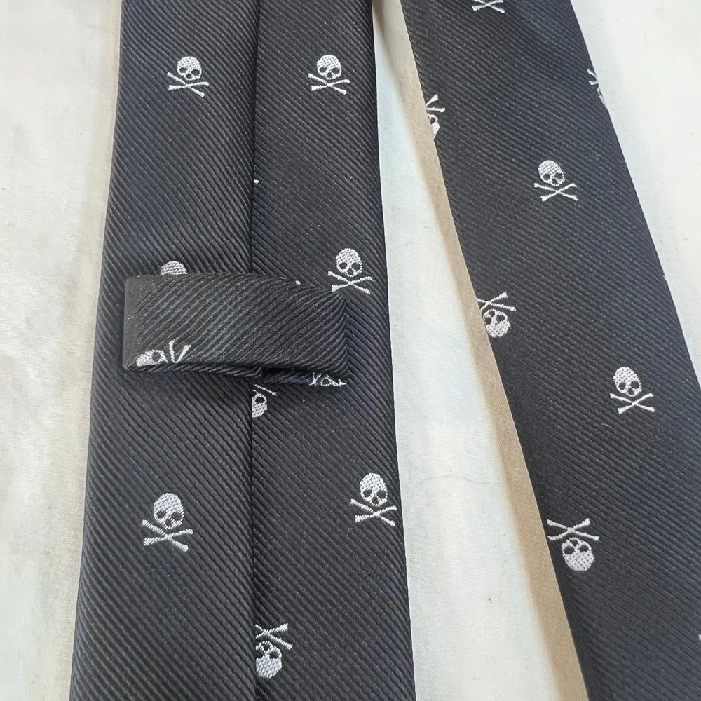 Mens Black Silk Skull and Crossbones Skinny Necktie Gothic Pirate Handmade Tie